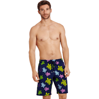 Hombre Clásico largon Estampado - Bañador largo y elástico con estampado Ronde des Tortues para hombre, Azul marino frontworn Hombre Clásico largon Estampado - Bañador largo y elástico con estampado Ronde des Tortues para hombre, Azul marino frontworn