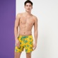 男款 Others 印制 - 男士 Turtles Madrague 弹力泳裤, Yellow 正面穿戴视图