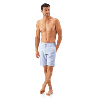 Herren Andere Grafisch - Gerade geschnittene Bermudashorts mit Mikro-Streifen, Ultramarin blau frontworn Herren Andere Grafisch - Gerade geschnittene Bermudashorts mit Mikro-Streifen, Ultramarin blau frontworn