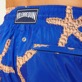 Uomo Classico ultraleggero Stampato - Costume da bagno uomo ultraleggero e ripiegabile Sand Starlettes, Blu mare dettagli vista 1