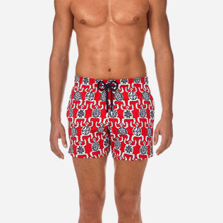 Herren Klassische Moorea Bedruckt - Primitive Turtles Superflex-Badeshorts, Mohnrot supp1 Herren Klassische Moorea Bedruckt - Primitive Turtles Superflex-Badeshorts, Mohnrot supp1