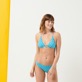 Mujer Braguitas Estampado - Braguita de bikini de talle medio con estampado Micro Waves para mujer, Lazulii blue vista frontal desgastada