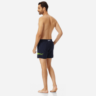 Men Classic Embroidered - Men Placed Embroidery swimtrunks Belle ou Gars, Navy backworn Men Classic Embroidered - Men Placed Embroidery swimtrunks Belle ou Gars, Navy backworn