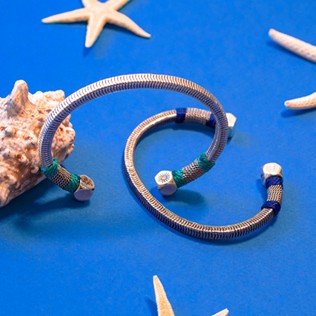 foto di Altri Unita - Braccialetto in argento Jonc - Vilebrequin x Gas Bijoux, Veronese green dettagli vista 2 foto di Altri Unita - Braccialetto in argento Jonc - Vilebrequin x Gas Bijoux, Veronese green dettagli vista 2