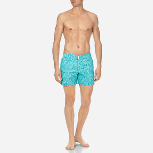 Men Short, Fitted Printed - Men Short and Fitted Stretch Swimwear Hypnotic Turtles, Curacao frontworn Men Short, Fitted Printed - Men Short and Fitted Stretch Swimwear Hypnotic Turtles, Curacao frontworn