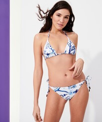 Mujer Braguitas Estampado - Braguita de bikini con nudo en los laterales y estampado Cherry Blossom para mujer, Mar azul vista frontal desgastada
