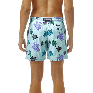 Homme Classique Moorea Brodé - Maillot de bain Mistral Broderie Tortues Multicolores All Over, Lagon supp3 Homme Classique Moorea Brodé - Maillot de bain Mistral Broderie Tortues Multicolores All Over, Lagon supp3