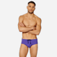 Hombre Slips y Boxers Liso - Bañador slip ajustado de color liso para hombre, Hyacinth vista frontal desgastada