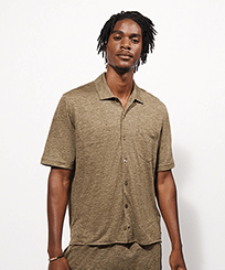 Hombre Autros Liso - Camisa unisex en lino de color liso, Pepper heather vista frontal de hombre desgastada