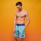 Homme AUTRES Imprimé - Maillot de bain homme stretch Palms & Surfs - Vilebrequin x The Beach Boys, Bleu lazuli vue portée de face