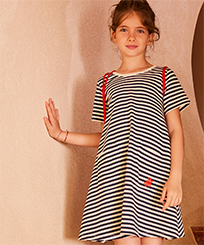 Girls Dress Stripes Marineblau/weiss Vorderseite getragene Ansicht