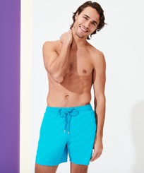 Herren Andere Uni - Solid Badeshorts für Herren, Aquamarin blau Vorderseite getragene Ansicht
