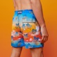 男款 Others 印制 - 男士 Ronde des Tortues Sunset 泳裤 - Vilebrequin x The Beach Boys, Multicolor 背面穿戴视图