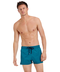 Hombre Short Clásico Liso - Bañador corto, elástico y ajustado liso para hombre, Pinos vista frontal desgastada