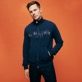 Herren Andere Bestickt - Neo Médusa Sweatshirt aus bestickter Baumwolle mit Reißverschluss für Herren, Marineblau Vorderseite getragene Ansicht