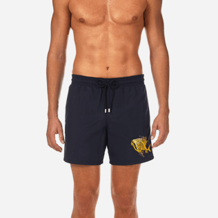 Homme Classique Moorea Brodé - Maillot de bain Broderie Placée Prehistoric Fish, Bleu marine supp1 Homme Classique Moorea Brodé - Maillot de bain Broderie Placée Prehistoric Fish, Bleu marine supp1