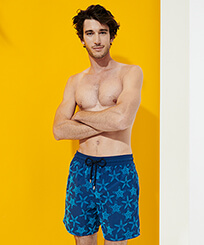 男款 Classic 印制 - 男士 Starfish Dance 泳裤, Goa 正面穿戴视图