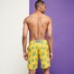 男款 Others 印制 - 男士 Turtles Madrague 长款泳裤, Yellow 背面穿戴视图