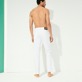 Herren Andere Uni - Solid Hose im Fünf-Taschen-Design für Herren, Weiss Rückansicht getragen