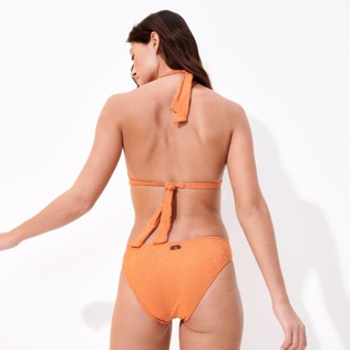 Plumes Jacquard Midi-Bikinihose für Damen Terracotta Rückansicht getragen