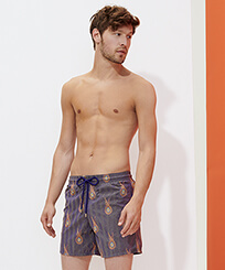 Hombre Clásico Bordado - Bañador con bordado Paon Paon para hombre - Edición Limitada, Caraway vista frontal desgastada