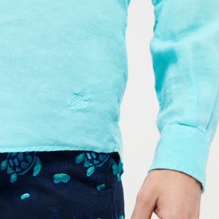 Camisa de lino lisa para hombre Lazulii blue detalles vista 4