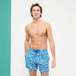 Men Ultra-light classique Printed - Men Swimwear Ultra-light and packable Turtles Splash, Sea blue front worn view
