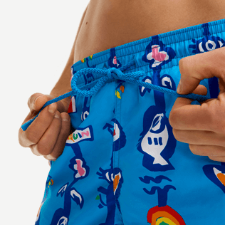 Uomo Classico Stampato - Costume da bagno uomo Totem - Vilebrequin x JCC+ - Edizione limitata, Swimming pool supp1 Uomo Classico Stampato - Costume da bagno uomo Totem - Vilebrequin x JCC+ - Edizione limitata, Swimming pool supp1