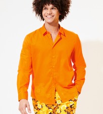 Hombre Autros Liso - Camisa en gasa de algodón de color liso unisex, Albaricoque vista frontal de hombre desgastada