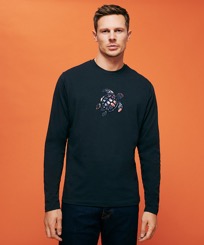 Men Long Sleeves printed Neo Medusa T-Shirt Navy front worn view