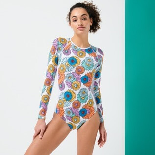 Women One piece Printed - Women Rashguard Long Sleeves One-piece swimsuit Marguerites, White front worn view