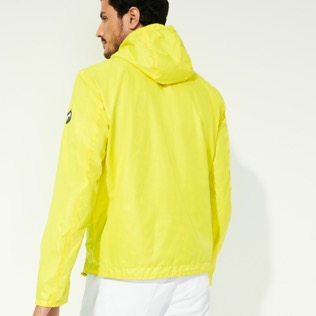 Picture of Others Printed - Reversible Windbreaker Jacket Micro Ronde des Tortues, Lemon back worn view Picture of Others Printed - Reversible Windbreaker Jacket Micro Ronde des Tortues, Lemon back worn view