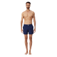 Hombre Autros Liso - Bañador elástico con cintura lisa y estampado de color liso para hombre, Azul marino detalles vista 3