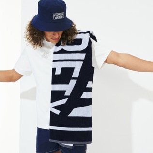 Autros Estampado - Toalla de playa con logotipo - Vilebrequin x Highsnobiety, Deep blue frontworn Autros Estampado - Toalla de playa con logotipo - Vilebrequin x Highsnobiety, Deep blue frontworn