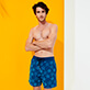 男款 Classic 印制 - 男士 Starfish Dance 泳裤, Goa 正面穿戴视图