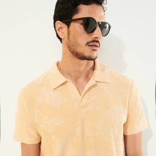 Picture of Men Others Terry jacquard - Men Terry Jacquard Polo Shirt Solid, Dune details view 3 Picture of Men Others Terry jacquard - Men Terry Jacquard Polo Shirt Solid, Dune details view 3
