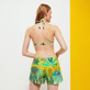 Mujer Autros Estampado - Pantalón corto de baño con estampado Jungle Rousseau para mujer, Jengibre vista trasera desgastada