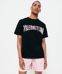 Men T-Shirt Bandana Logo Printed - Vilebrequin x BAPE® BLACK Black front worn view