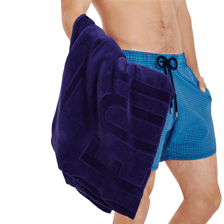 Andere Uni - Einfarbiges Jacquard-Strandtuch aus Frottee, Midnight blue supp1 Andere Uni - Einfarbiges Jacquard-Strandtuch aus Frottee, Midnight blue supp1