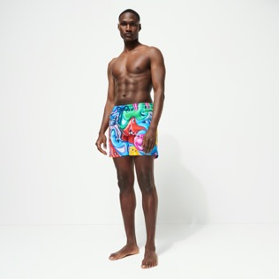 Uomo Altri Stampato - Costume da bagno uomo Faces In Places - Vilebrequin x Kenny Scharf, Multicolore vista frontale indossata
