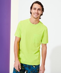Uomo Altri Unita - T-shirt uomo in cotone biologico tinta unita, Citronella vista frontale indossata