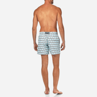 Hombre Clásico Estampado - Bañador con estampado Fishes Cube, Celeste backworn Hombre Clásico Estampado - Bañador con estampado Fishes Cube, Celeste backworn