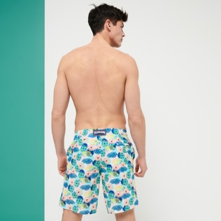 男款 Long classic 印制 - 男士 Urchins & Fishes 超轻便携长款泳裤, White 背面穿戴视图