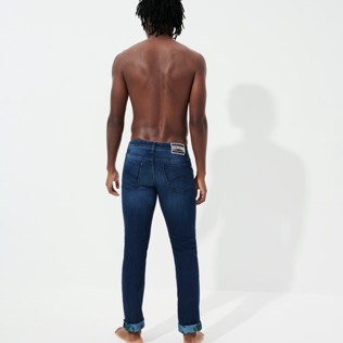 Imagen de Hombre Autros Estampado - Pantalones vaqueros con 5 bolsillos y estampado Ronde Des Tortues para hombre, Med denim w2 vista trasera desgastada Imagen de Hombre Autros Estampado - Pantalones vaqueros con 5 bolsillos y estampado Ronde Des Tortues para hombre, Med denim w2 vista trasera desgastada