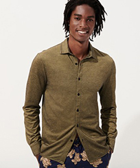 Uomo Altri Unita - Camicia uomo in piquet di cotone cangiante, Nero vista frontale indossata