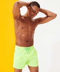 Men Stretch classic Printed - Men Stretch Swimwear 1987 Objets Cultes, Neon green front worn view
