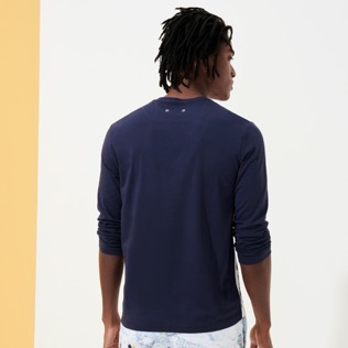 Hombre Autros Estampado - Camiseta de manga larga para hombre - Vilebrequin x Massimo Vitali, Cielo azul vista trasera desgastada