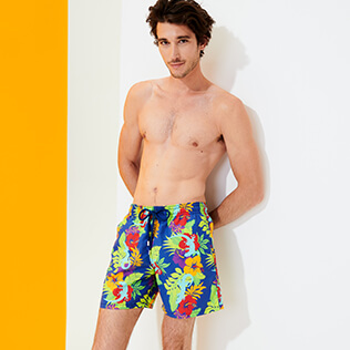 Photo de Homme CLASSIQUE Imprimé - Maillot de bain homme Les Geckos, Bleu batik vue de détail 4 Photo de Homme CLASSIQUE Imprimé - Maillot de bain homme Les Geckos, Bleu batik vue de détail 4