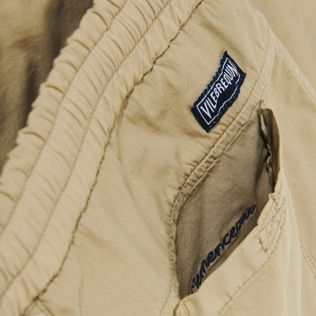 Hombre Autros Liso - Pantalón de chándal en tejido de gabardina para hombre, Camel detalles vista 2