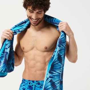 Others Printed - Beach Towel Nautilus Tie And Dye, Azure front worn view